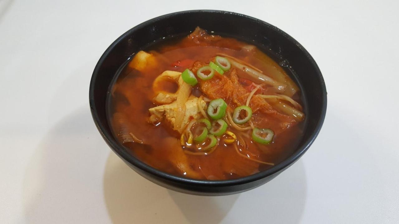 헬로 호텔 박 닌 외부 사진